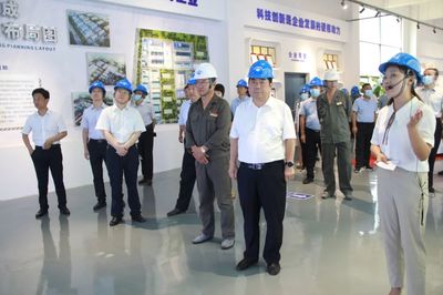 全市工業經濟運行暨化工企業轉型發展現場會在襄城召開，生物農藥技術研發成焦點